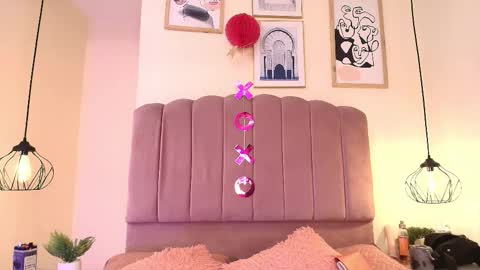 Snapshot of hanabie_ chatting on 02.13.26 hanabie_ online show from 02.13.26