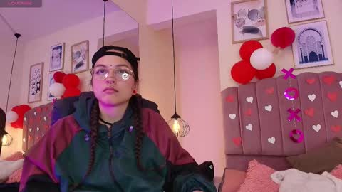 Snapshot of hanabie_ chatting on 02.17.26 hanabie_ online show from 02.17.26