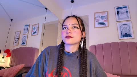 Snapshot of hanabie_ chatting on 04.07.26 hanabie_ online show from 04.07.26