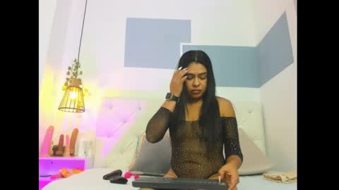 Snapshot of hanah_gray chatting on 02.11.25 hanah_gray online show from 02.11.25