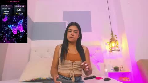 Snapshot of hanah_gray chatting on 02.22.25 hanah_gray online show from 02.22.25