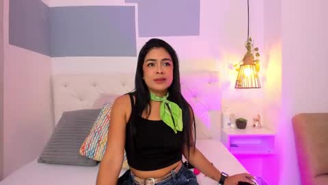Snapshot of hanah_gray chatting on 03.10.25 hanah_gray online show from 03.10.25