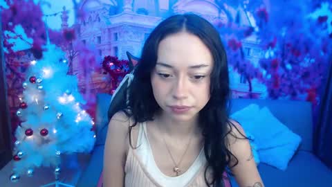 Snapshot of hanaku_8 chatting on 12.07.24 Hanaku online show from 12.07.24