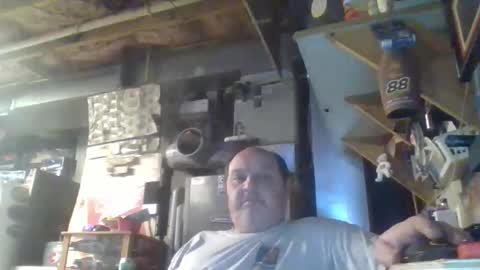 Snapshot of handiemanhere chatting on 04.04.26 naked man online show from 04.04.26