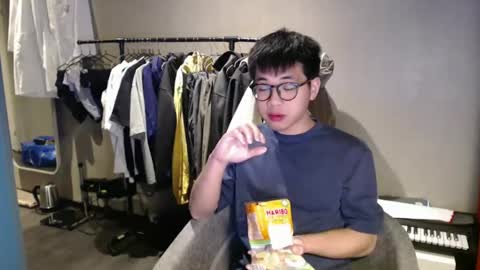 handsome_mannn online show from 02.04.26