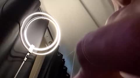 handsomerob42 online show from 10.20.25