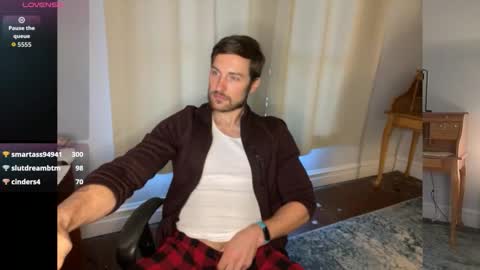 handsumhung online show from 12.17.25