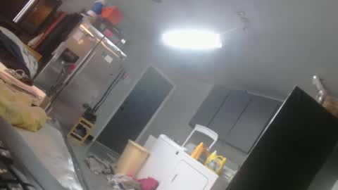 Snapshot of handyman5303 chatting on 12.18.24 Handystudman online show from 12.18.24