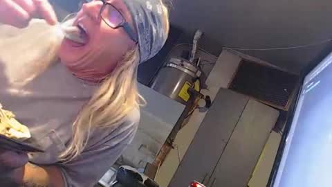 Snapshot of handyman5303 chatting on 11.07.25 Handystudman online show from 11.07.25