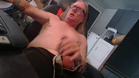 handystud33 online show from 06.26.26