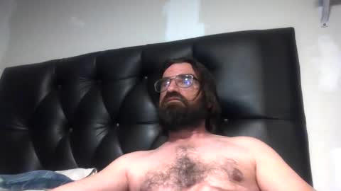 Snapshot of handywoody chatting on 05.22.26 handywoody online show from 05.22.26