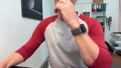 hanky online show from 10.27.25