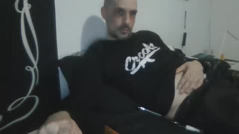 Snapshot of hankskrave chatting on 02.16.26 hankskrave online show from 02.16.26