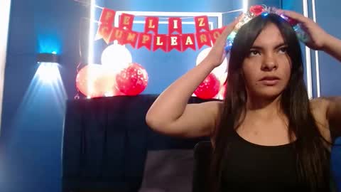 Snapshot of hanna13_ chatting on 10.08.25 Hanna online show from 10.08.25