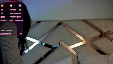 Snapshot of hanna_azumi_ chatting on 02.09.25 hanna online show from 02.09.25