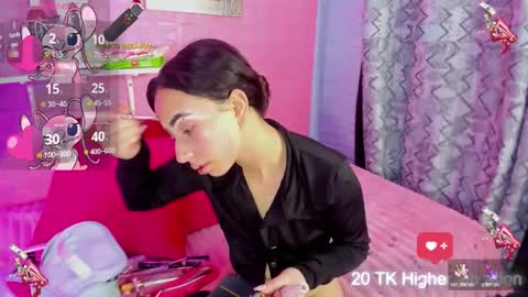 Snapshot of hanna_azumi_ chatting on 10.27.25 hanna online show from 10.27.25