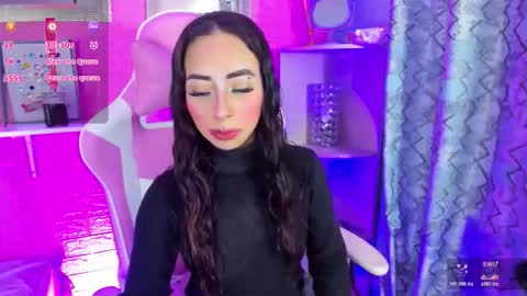 Snapshot of hanna_azumi_ chatting on 11.21.25 hanna online show from 11.21.25