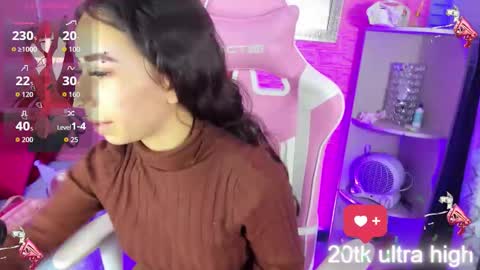 Snapshot of hanna_azumi_ chatting on 11.28.25 hanna online show from 11.28.25