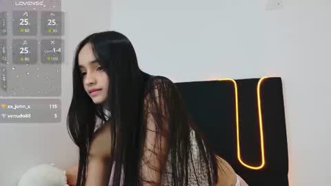 hanna_botero online show from 06.15.26