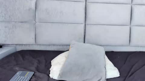 Hanna Castro online show from 11.22.25