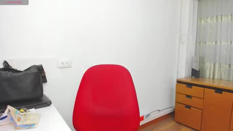 Sara online show from 10.13.25