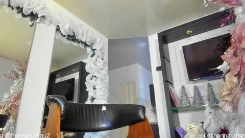 Snapshot of hanna_dilu chatting on 12.13.25 hannah dilau online show from 12.13.25