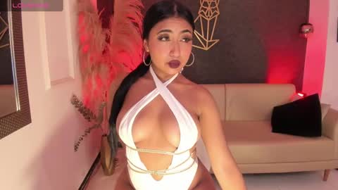 Snapshot of hanna_fost chatting on 11.16.25 im Hanna online show from 11.16.25