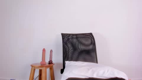 Hanna lens online show from 01.12.26