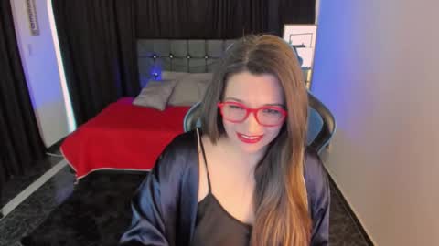 Snapshot of hanna_ma chatting on 10.15.25 hanna_ma online show from 10.15.25