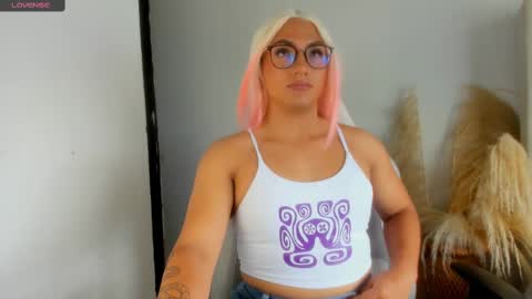 Hanna Capicorn online show from 03.02.25