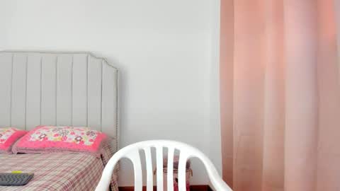 Snapshot of hannaa86 chatting on 01.12.26 Hanna online show from 01.12.26