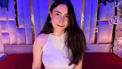 Snapshot of hannacollins_2 chatting on 11.06.25 hannacollins_2 online show from 11.06.25