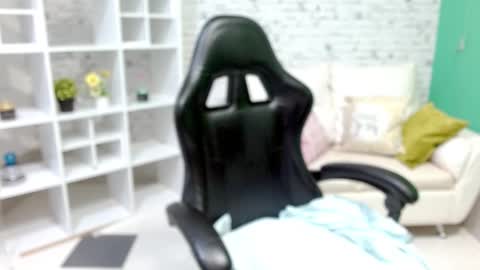 Hannah  online show from 11.16.25