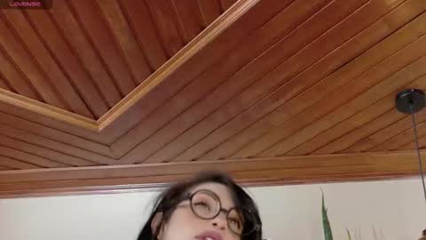 Hannah  online show from 11.15.25