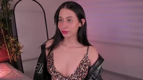 Snapshot of hannah_brady chatting on 02.19.25 Hannah online show from 02.19.25