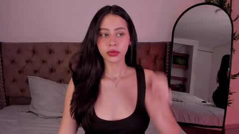 Snapshot of hannah_brady chatting on 02.25.25 Hannah online show from 02.25.25