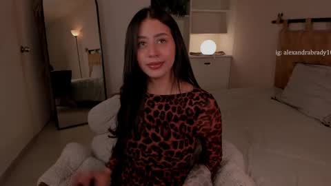 Snapshot of hannah_brady chatting on 10.02.25 Hannah online show from 10.02.25