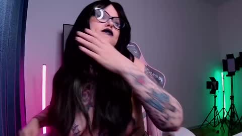 Hannah online show from 02.01.25