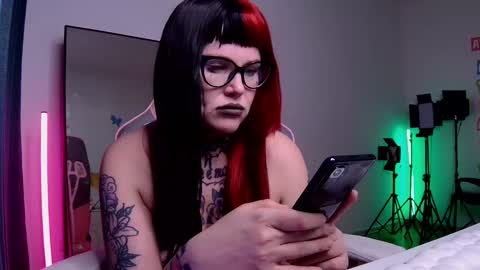 Hannah online show from 02.02.25