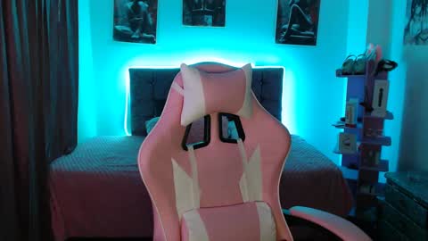 hannah_swet online show from 02.20.25