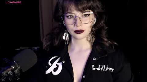 Snapshot of hannah_valhalla chatting on 12.14.25 Hannah online show from 12.14.25