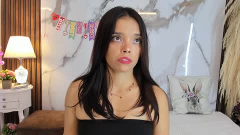 Hannahill69 online show from 02.15.25