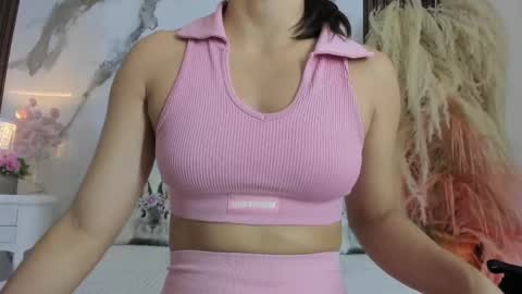 Hannahill69 online show from 11.21.25