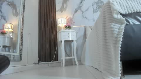 Hannahill69 online show from 11.29.25