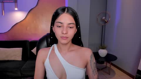 Snapshot of hannahjamesx chatting on 01.21.25 HANNAH J online show from 01.21.25