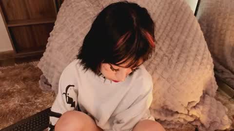 hannahsky_ online show from 07.28.26