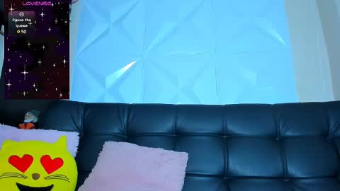 Snapshot of hannalopez02 chatting on 02.17.25 Hanna Independent Model online show from 02.17.25