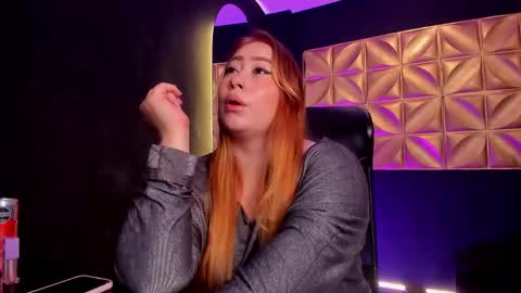 hannamartinn_ online show from 09.17.25