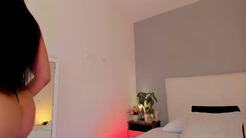 hannamartinnez online show from 10.10.25