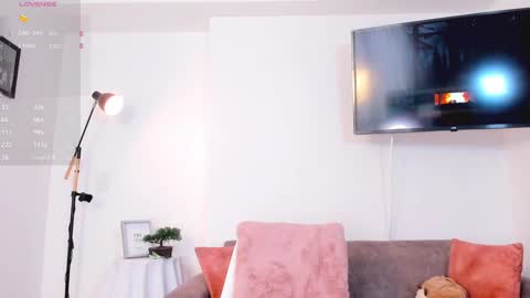 Hanna Os online show from 01.03.25